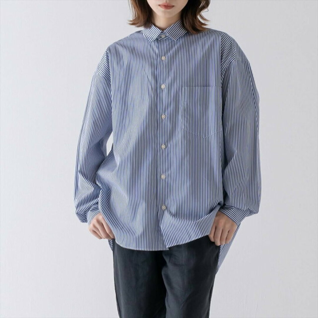 【ブルーストライプ】リラックスバックプリーツシャツ<ブルーストライプ> レディースのトップス(シャツ/ブラウス(長袖/七分))の商品写真