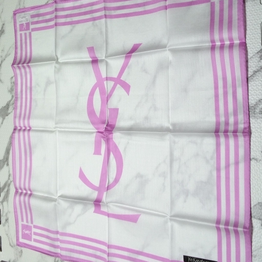 Saint Laurent(サンローラン)のイヴ・サンローラン新品未使用ハンカチ  💙Y101 レディースのファッション小物(ハンカチ)の商品写真