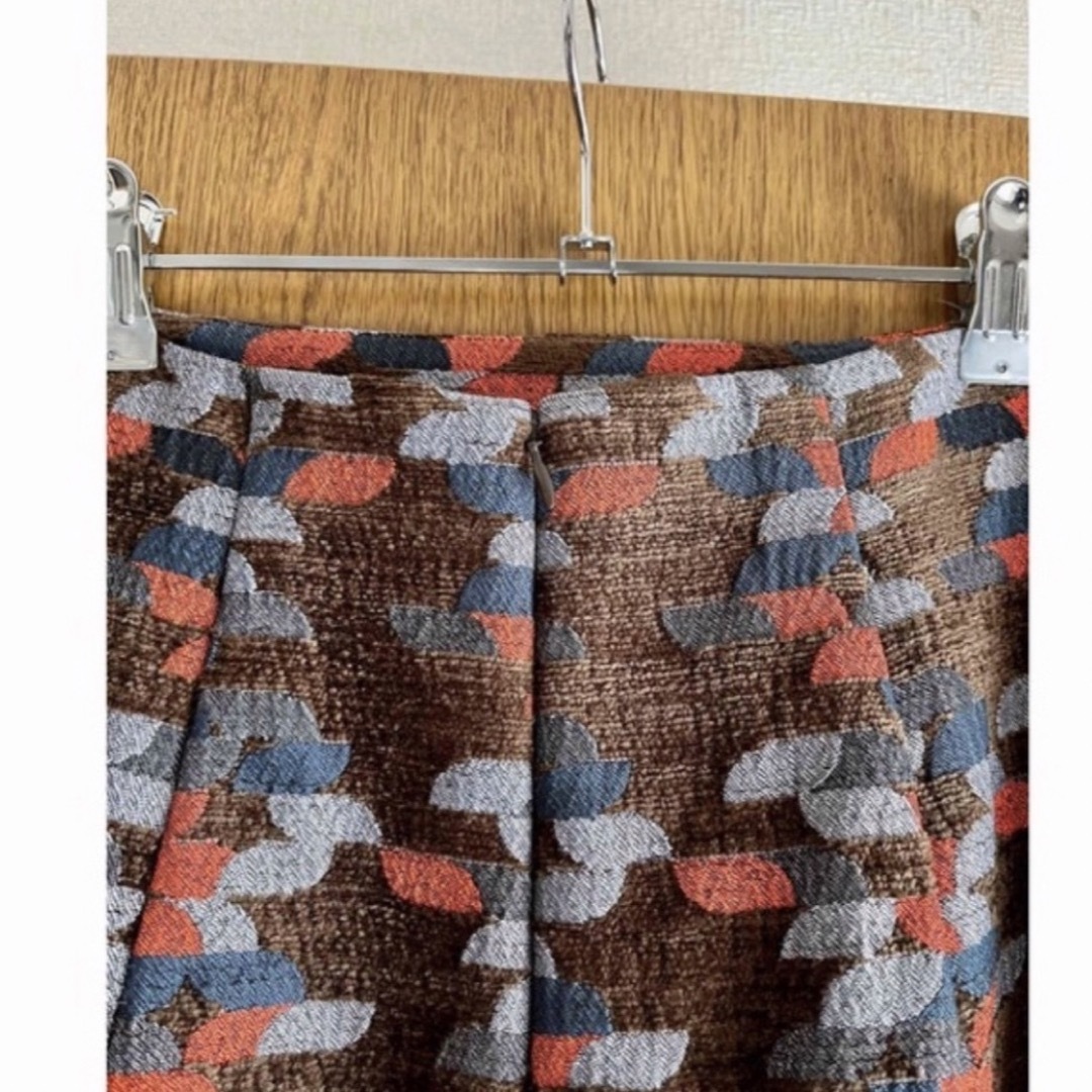 The Dayz tokyo(ザデイズトウキョウ)の【最終価格】The  Dayz tokyo カジュアル　ひざ丈スカート レディースのスカート(ひざ丈スカート)の商品写真