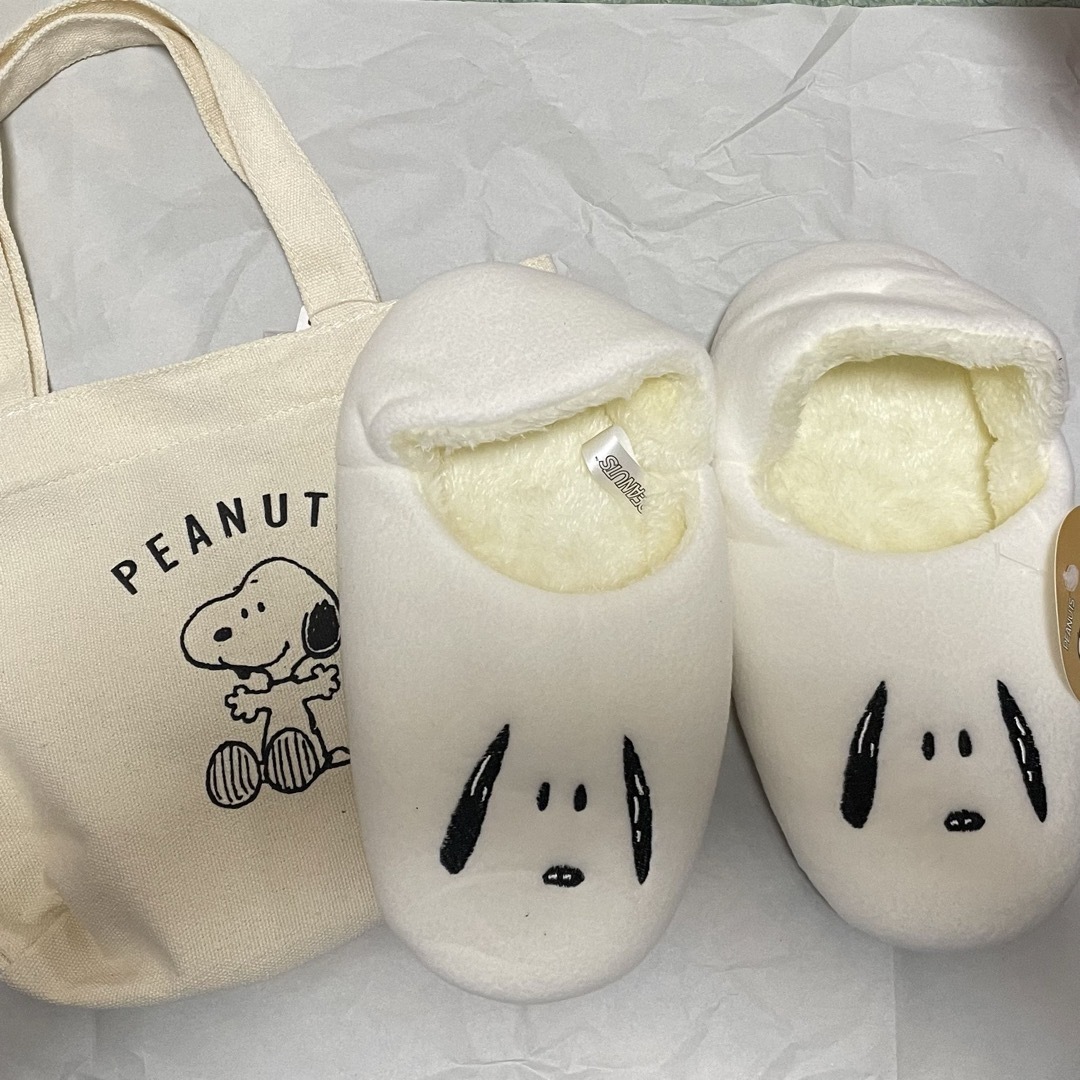 PEANUTS(ピーナッツ)のスヌーピースリッパ&トートバッグ レディースのルームウェア/パジャマ(その他)の商品写真