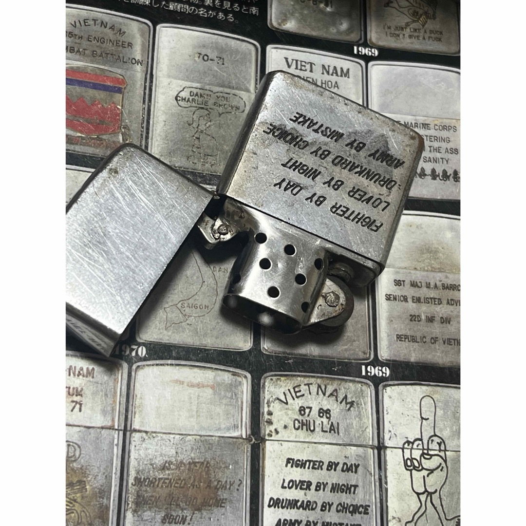 ZIPPO(ジッポー)の【ベトナムZIPPO】本物 1968年製ベトナムジッポー「チャーリーブラウン」 メンズのファッション小物(タバコグッズ)の商品写真