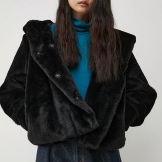 アズールバイマウジー(AZUL by moussy)のAZUL BY MOUSSY アズール マウジー コート アウター ファー(毛皮/ファーコート)