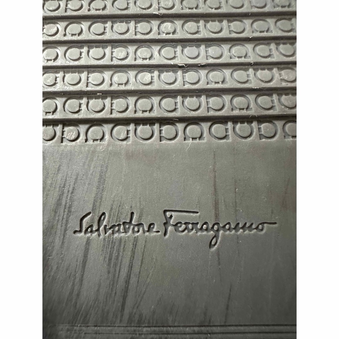 Salvatore Ferragamo(サルヴァトーレフェラガモ)の✨美品✨Ferragamo フェラガモ スエードスニーカー メンズの靴/シューズ(スニーカー)の商品写真