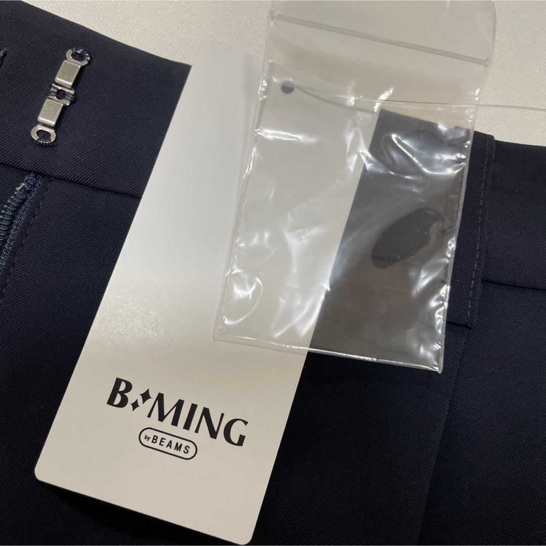 BEAMS(ビームス)の【新品タグ付】B:MING by BEAMSツイルテーパードパンツ　ネイビー　L レディースのパンツ(カジュアルパンツ)の商品写真