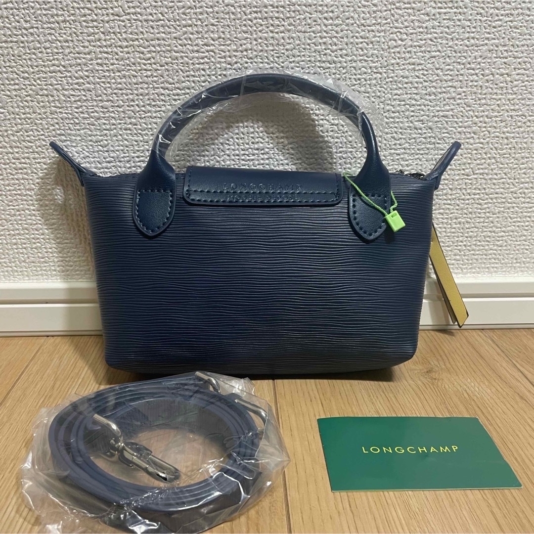 ロンシャン【美品】 Longchamp ロンシャン ショルダーバッグ オールレザー