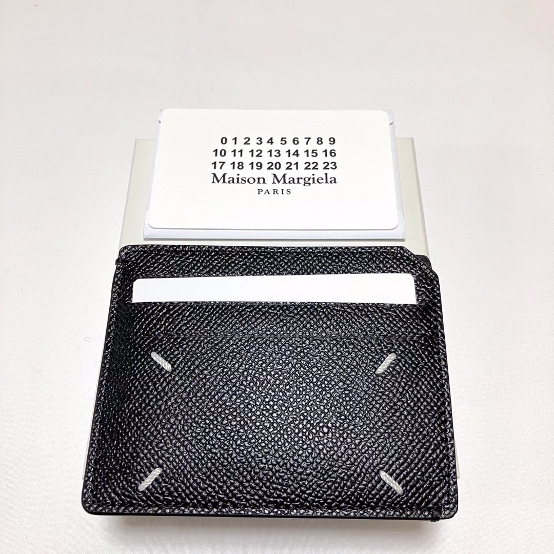 Maison Martin Margiela(マルタンマルジェラ)の新品 23aw マルジェラ カード入れ 定期入れ パスケース 黒 5564 メンズのファッション小物(名刺入れ/定期入れ)の商品写真