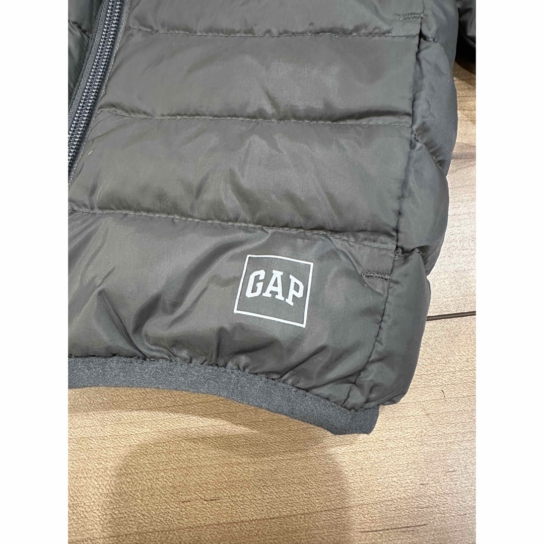 babyGAP(ベビーギャップ)のベビーギャップ ダウン 80 キッズ/ベビー/マタニティのベビー服(~85cm)(ジャケット/コート)の商品写真