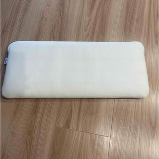 VIVE Collection Anatomic Curve Pillow 7の通販|ラクマ