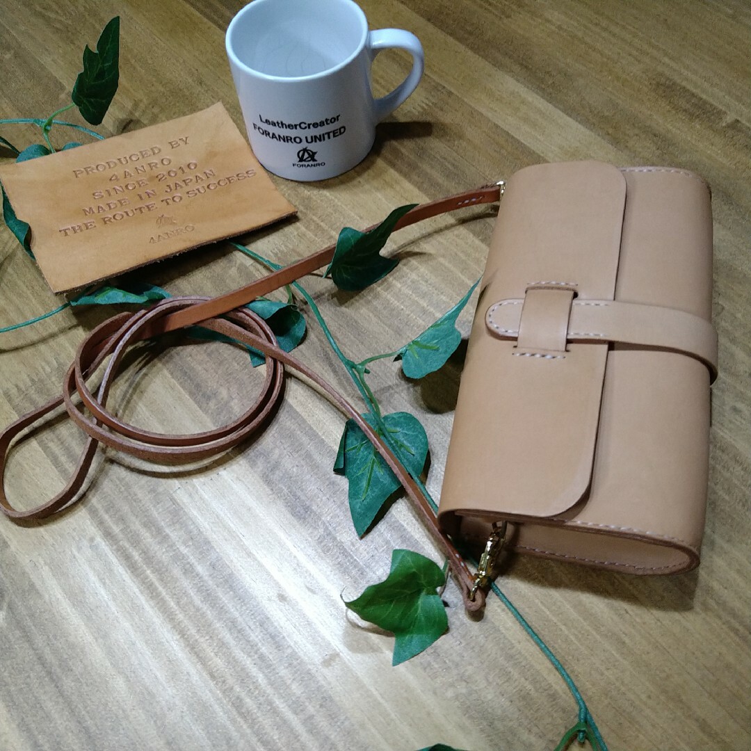 ショルダーバッグleather Natural ✿お洒落なヌメ本革　留め革ショルダーバッグ