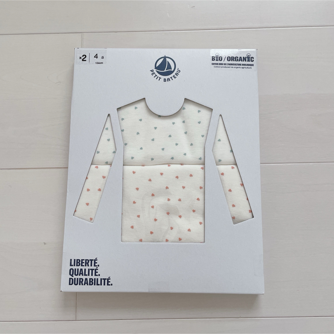 PETIT BATEAU(プチバトー)の訳あり！プチバトー　長袖Tシャツ2枚組　4ans キッズ/ベビー/マタニティのキッズ服女の子用(90cm~)(下着)の商品写真