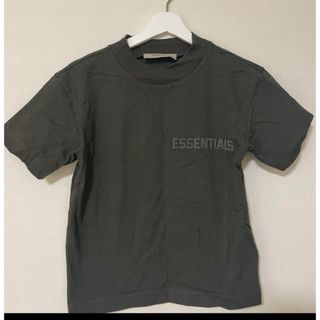 エッセンシャル(Essential)のessentialsエッセンシャルtシャツカットソー美品(カットソー(半袖/袖なし))