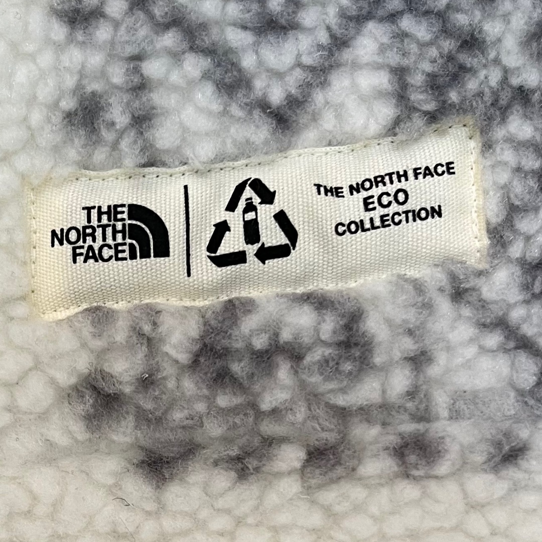 THE NORTH FACE(ザノースフェイス)のTHE NORTH FACEノースフェイス ボアジャケット バンダナ ペイズリー メンズのジャケット/アウター(ブルゾン)の商品写真