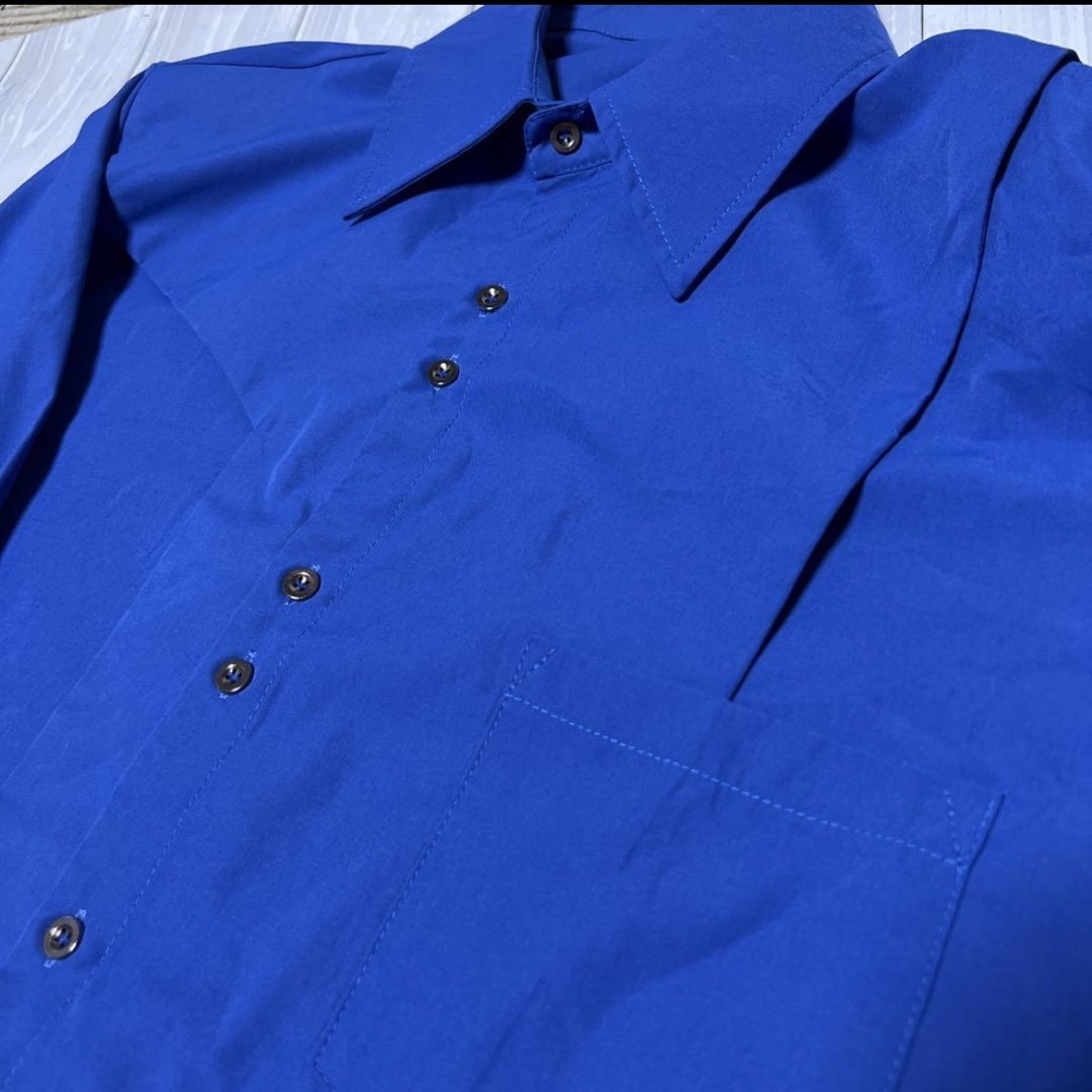 U:UME ブルーのデザインシャツ　ブラウス　おしゃれ　可愛い　ユーム レディースのトップス(シャツ/ブラウス(長袖/七分))の商品写真