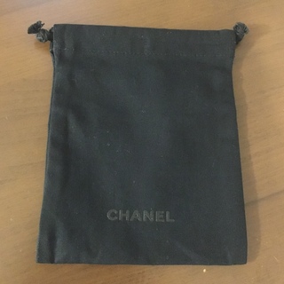 シャネル(CHANEL)のシャネル　CHANEL ポーチ　巾着　黒　ブラック　袋(ポーチ)