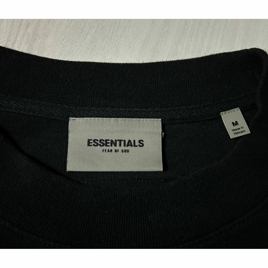 FEAR OF GOD(フィアオブゴッド)のFEAR OF GOD ☆ 美品 ESSENTIALS ロンT メンズのトップス(Tシャツ/カットソー(七分/長袖))の商品写真