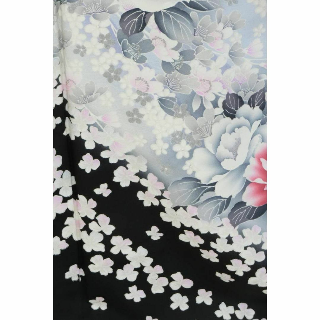 ＡＡ大きいサイズお仕立て上がり正絹振袖　黒地に花柄 レディースの水着/浴衣(振袖)の商品写真