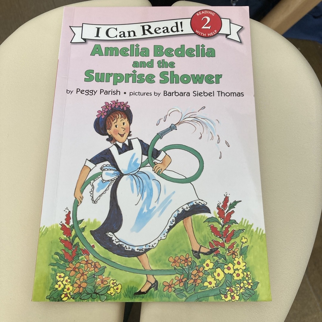 Ａｍｅｌｉａ　Ｂｅｄｅｌｉａ　ａｎｄ　ｔｈｅ　Ｓｕｒｐｒｉｓ エンタメ/ホビーの本(洋書)の商品写真