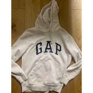 ギャップ(GAP)のGAP  長袖　アイボリー　パーカー　フード付き　ポケット有り(パーカー)