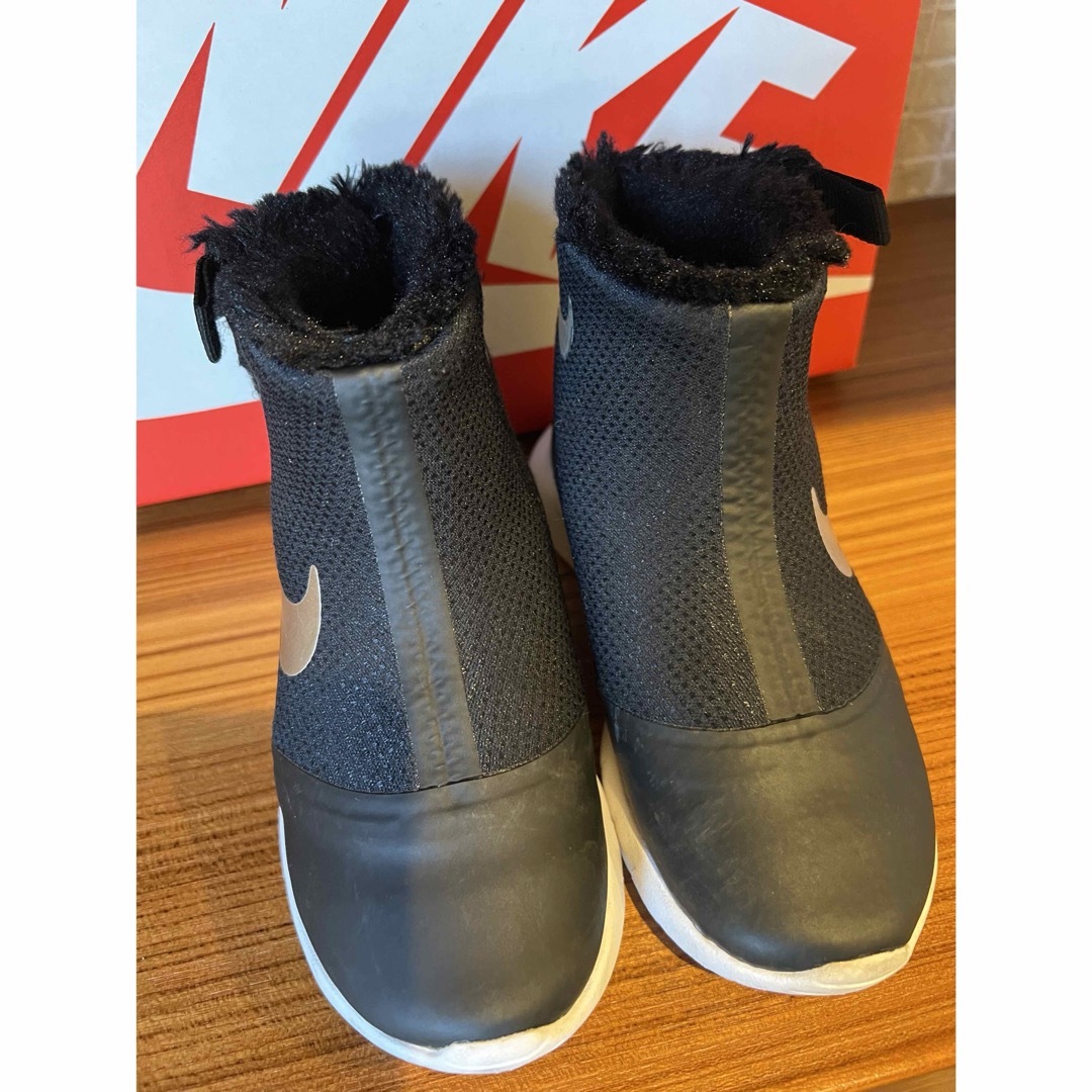 NIKE(ナイキ)のナイキ　NIKE タンジュン　TANJUN HI ジュニア　キッズ　18cm キッズ/ベビー/マタニティのキッズ靴/シューズ(15cm~)(ブーツ)の商品写真