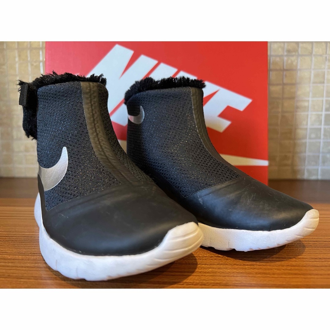 NIKE(ナイキ)のナイキ　NIKE タンジュン　TANJUN HI ジュニア　キッズ　18cm キッズ/ベビー/マタニティのキッズ靴/シューズ(15cm~)(ブーツ)の商品写真