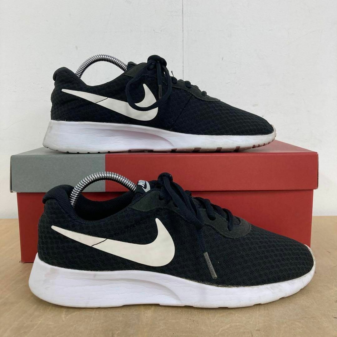 NIKE(ナイキ)のNIKE TANJUN 24.0cm レディースの靴/シューズ(スニーカー)の商品写真