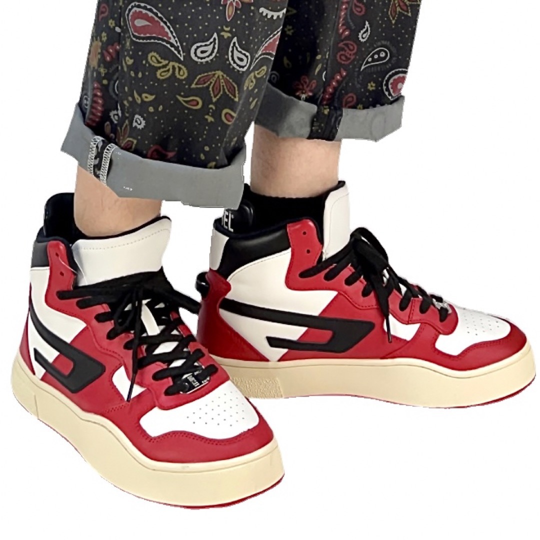 DIESEL - 新品 DIESEL レザー ハイカットスニーカー 白赤黒 AJ1 DIESEL - 新品 DIESEL レザー ハイカットスニーカー 白赤黒 AJ1