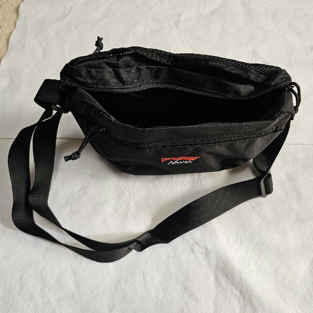 NANGA(ナンガ)のナンガ ショルダーバッグ メンズのバッグ(ショルダーバッグ)の商品写真