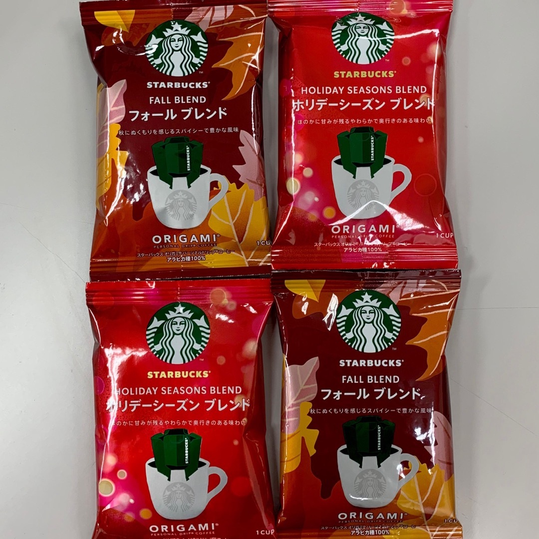 Starbucks Coffee(スターバックスコーヒー)のドリップ2種を計4個❤️スターバックス★ホリデーシーズンブレンドフォールブレンド 食品/飲料/酒の飲料(コーヒー)の商品写真