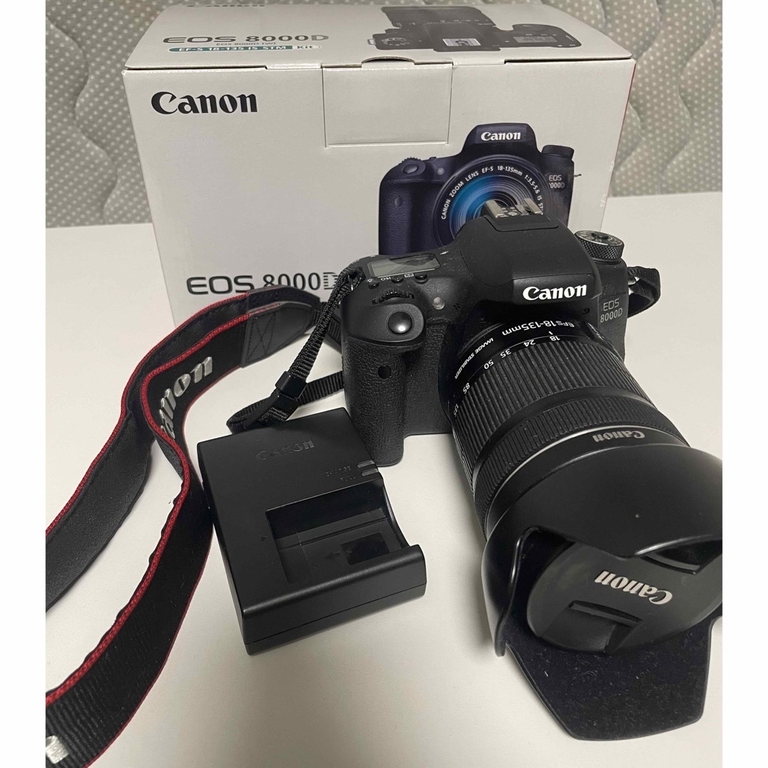 Canon - Canon EOS 8000D (W) EF-S18-135レンズキットの通販 by