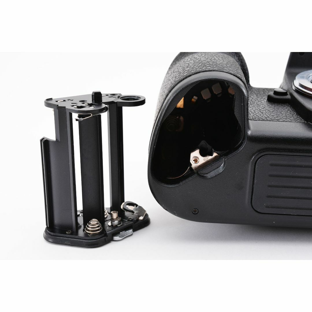 Nikon - ニコン Nikon F100 ボディ 《F5ジュニアと呼ばれた名機》の