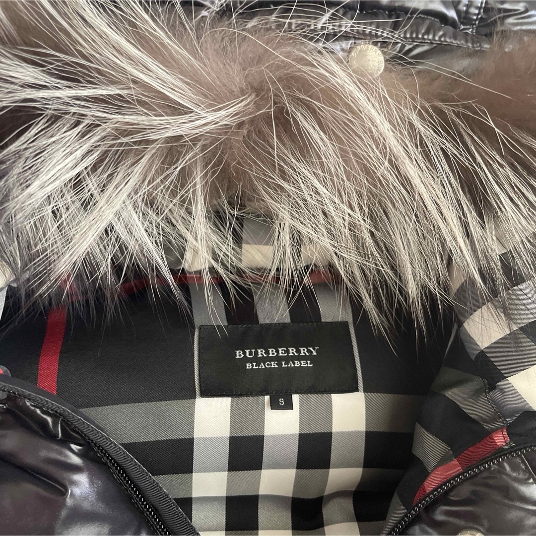 BURBERRY BLACK LABEL(バーバリーブラックレーベル)の希少Sサイズ　バーバリーブラックレーベル　ダウン メンズのジャケット/アウター(ダウンジャケット)の商品写真