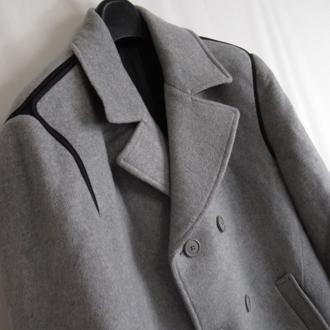 USED ダブル チェスターコート アウター ウール ジャケット M-L グレー メンズのジャケット/アウター(チェスターコート)の商品写真