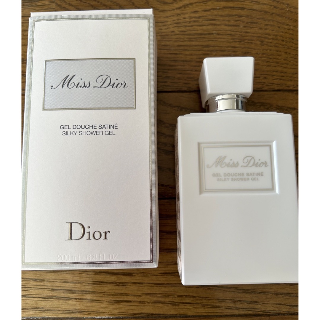 Dior(ディオール)のディオール　シャワージェル一度使用　ボディミルク未開封未使用品 コスメ/美容のボディケア(ボディローション/ミルク)の商品写真