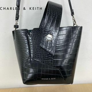 チャールズアンドキース(Charles and Keith)のCHARLES & KEITH ショルダーバッグ(トートバッグ)