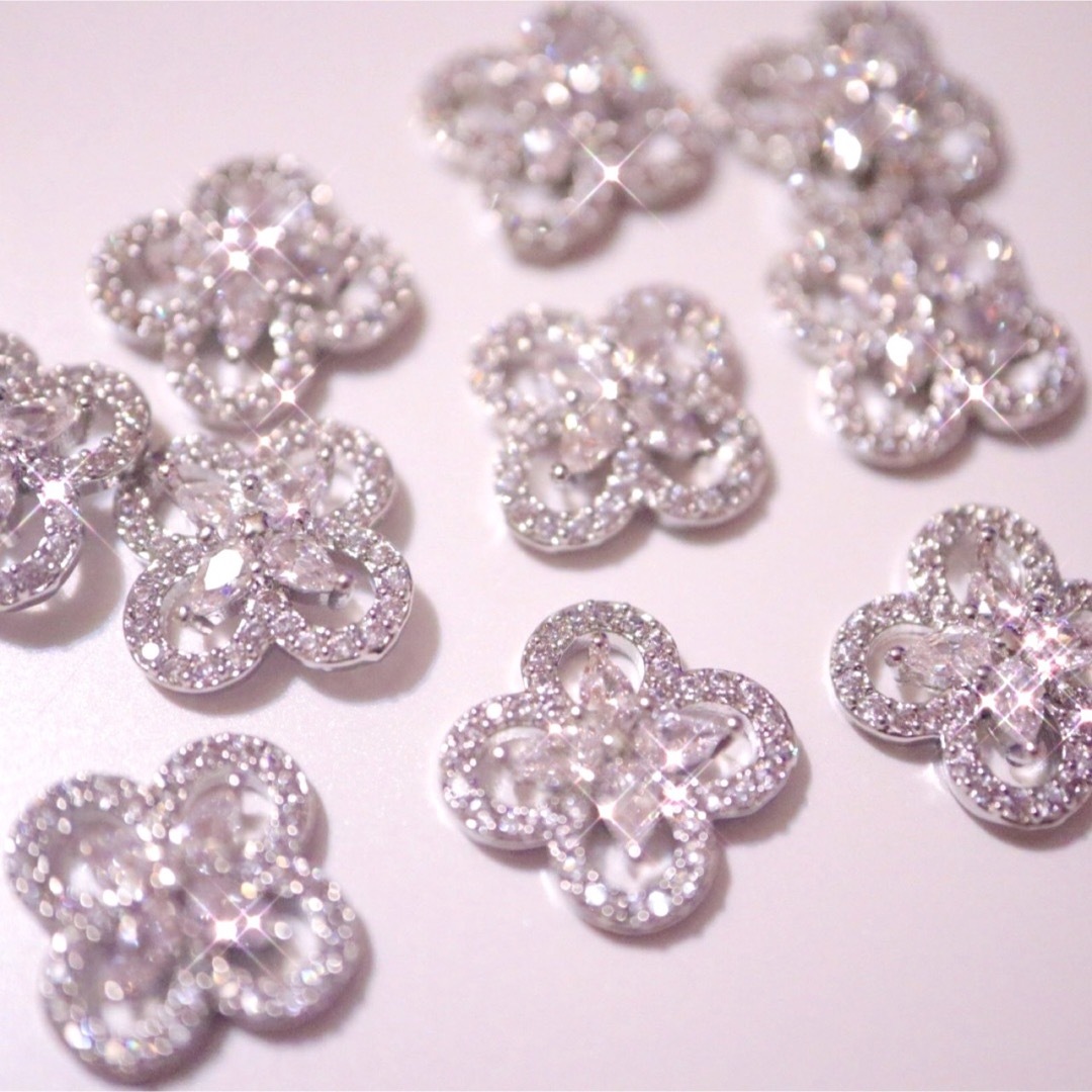 Cz Clover jewelry parts silver 2P ♥ コスメ/美容のネイル(ネイル用品)の商品写真