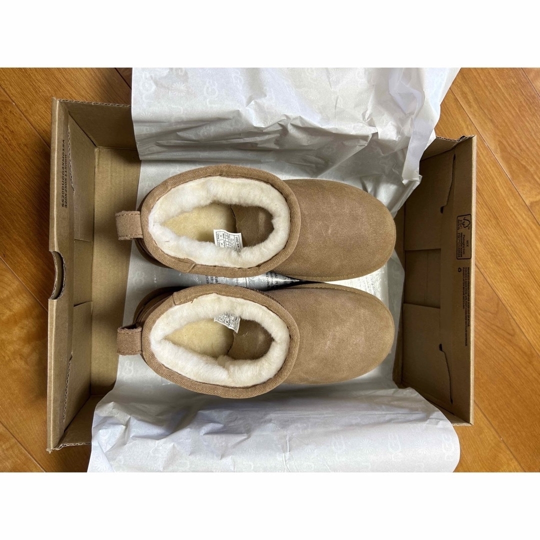 UGG - 新品未使用! UGG クラシック ウルトラ ミニ プラットフォーム