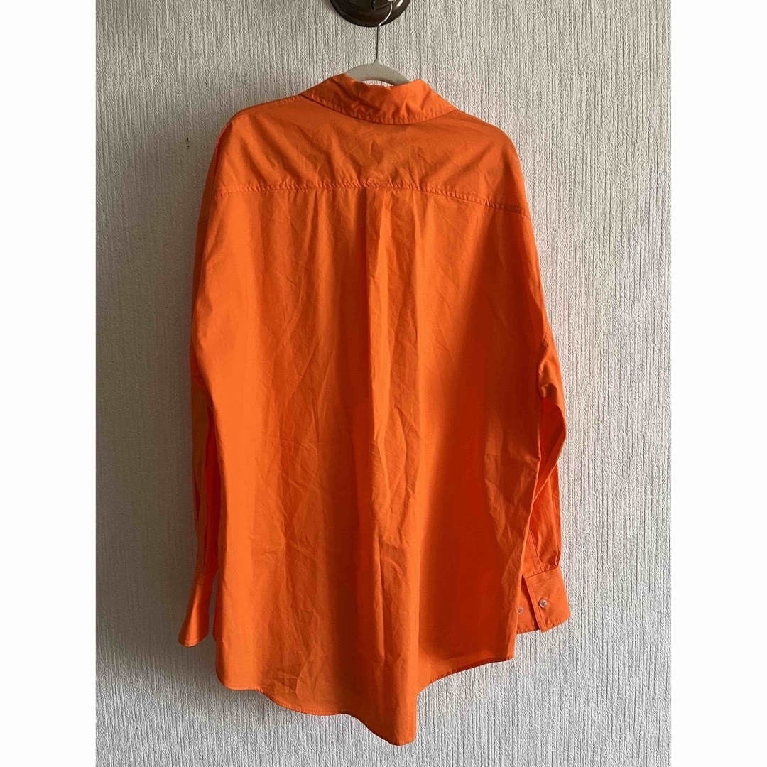 ZARA(ザラ)の[新品]ZARAシャツ　2Ｌサイズ　オレンジ レディースのトップス(シャツ/ブラウス(長袖/七分))の商品写真