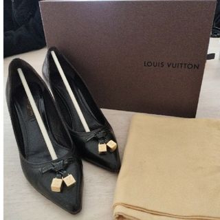 ルイヴィトン(LOUIS VUITTON)のLOUISVUITTON　パンプス(ハイヒール/パンプス)