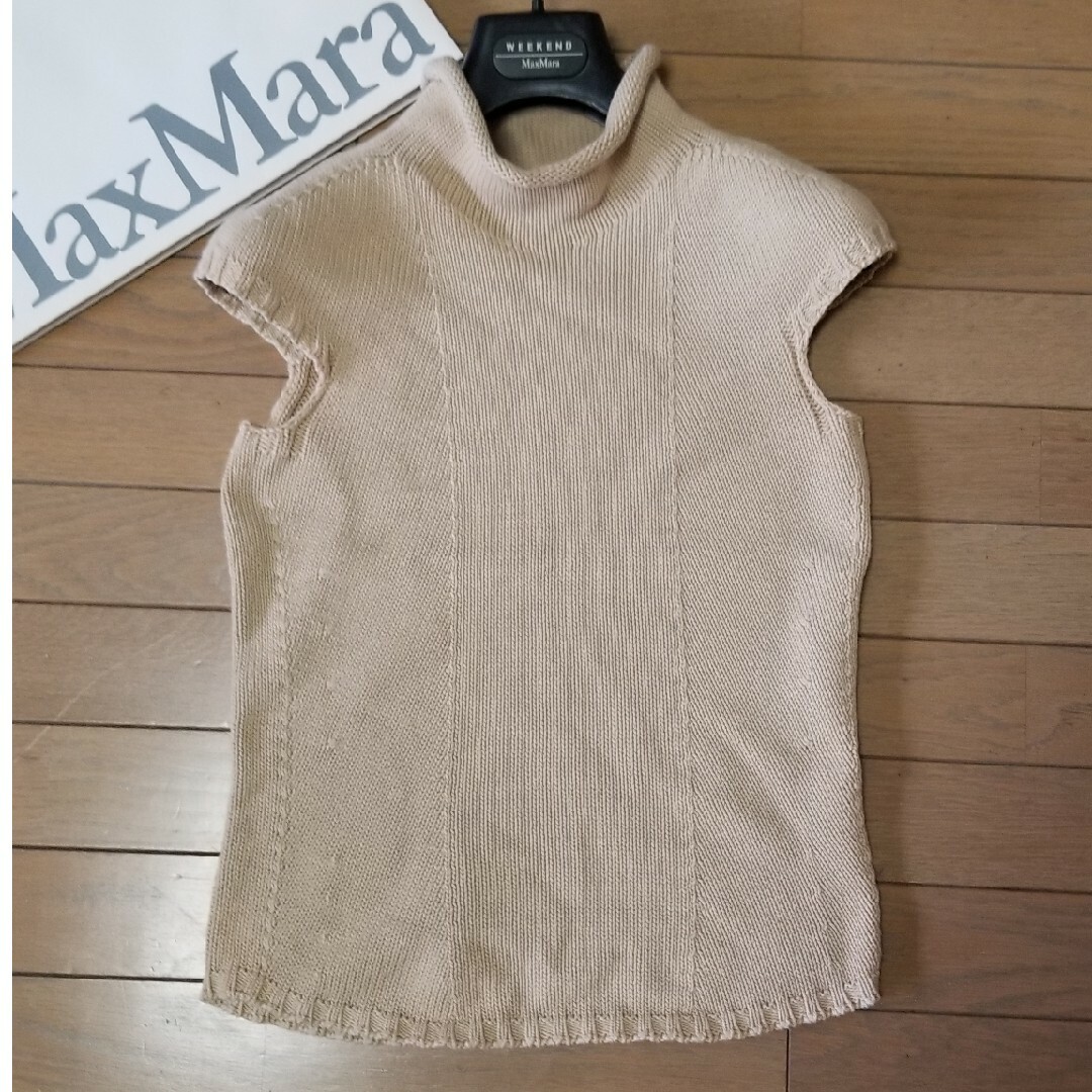 Max Mara(マックスマーラ)のゆきさま専用　Max Mara　マックスマーラ　可憐フレンチスリーブニット レディースのトップス(ニット/セーター)の商品写真