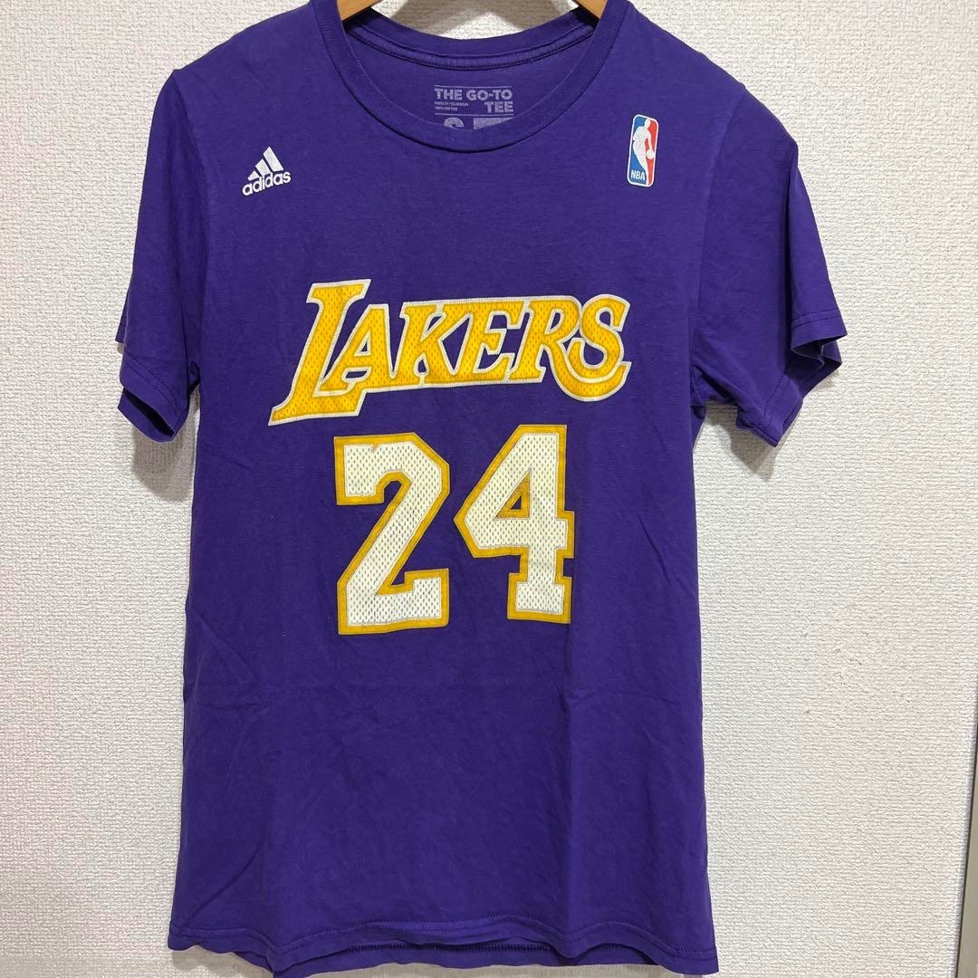 【最終価格】NBA レイカーズ　Tシャツ　コービー・ブライアント　アディダス メンズのトップス(Tシャツ/カットソー(半袖/袖なし))の商品写真