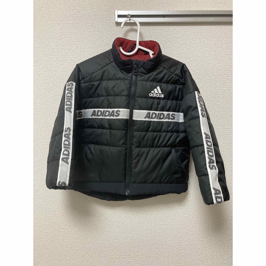 adidas(アディダス)のお値下げ中☆adidas キッズダウン　100cm  キッズ/ベビー/マタニティのキッズ服男の子用(90cm~)(コート)の商品写真