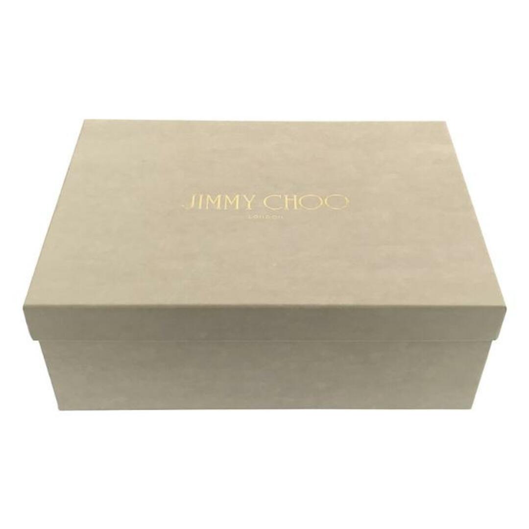 JIMMY CHOO(ジミーチュウ)の【新品】  JIMMY CHOO / ジミーチュウ | 金具ロゴ パテントレザー ポインテッドトゥ パンプス | 38 | ホワイト | レディース レディースの靴/シューズ(ハイヒール/パンプス)の商品写真