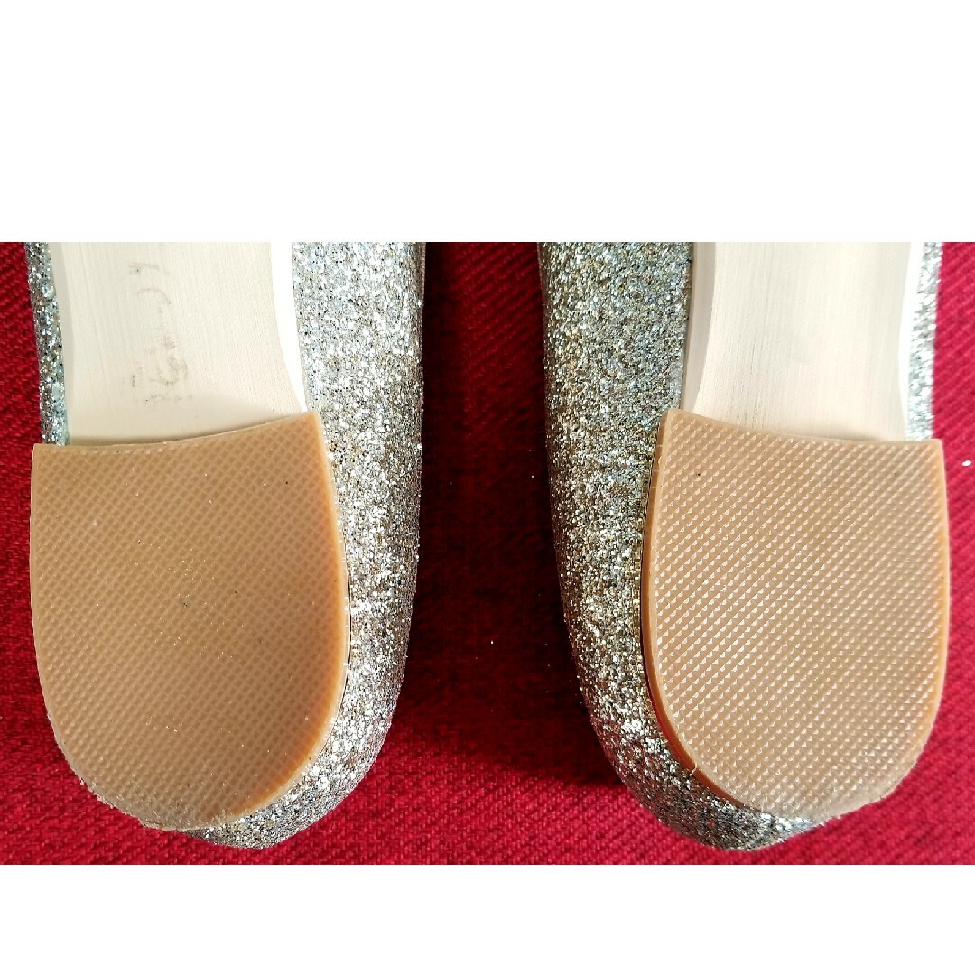 RANDA(ランダ)のRANDA ゴールドラメ　パンプス　23cm レディースの靴/シューズ(ハイヒール/パンプス)の商品写真