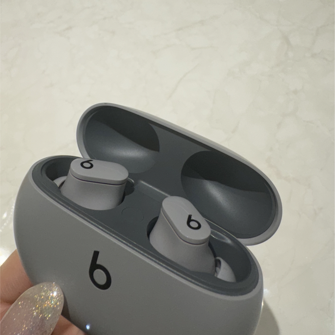 Beats Studio Buds グレー Beats Studio Buds グレー