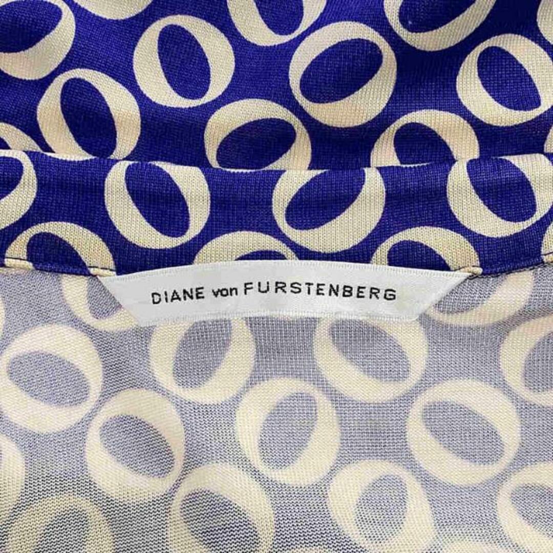 DIANE von FURSTENBERG(ダイアンフォンファステンバーグ)のDIANE VON FURSTENBERG / ダイアンフォンファステンバーグ | シルク 総柄プリント カシュクール ワンピース | 6 | ブルー | レディース レディースのワンピース(ロングワンピース/マキシワンピース)の商品写真