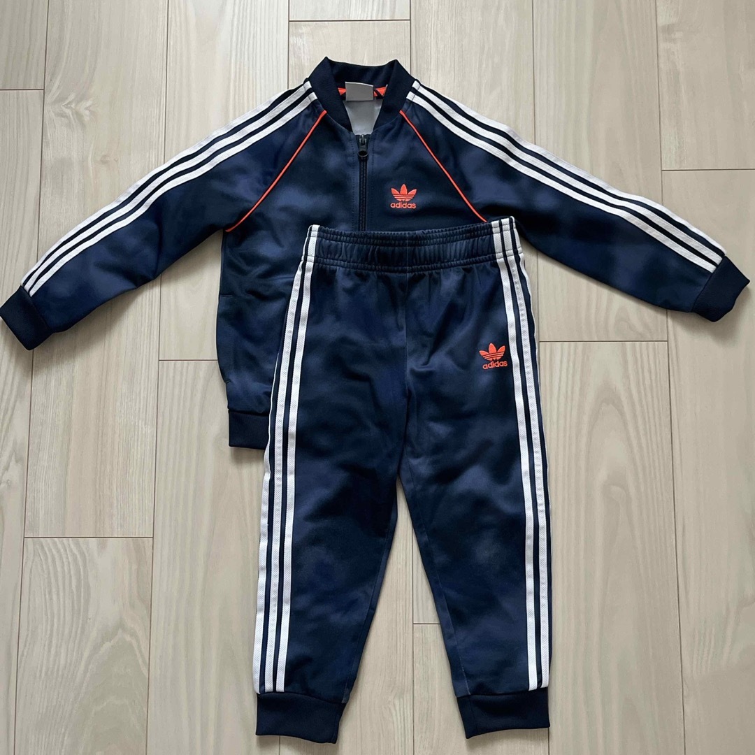 adidas(アディダス)のadidas アディダス ジャージ 上下 セットアップ 100cm キッズ/ベビー/マタニティのキッズ服男の子用(90cm~)(パンツ/スパッツ)の商品写真