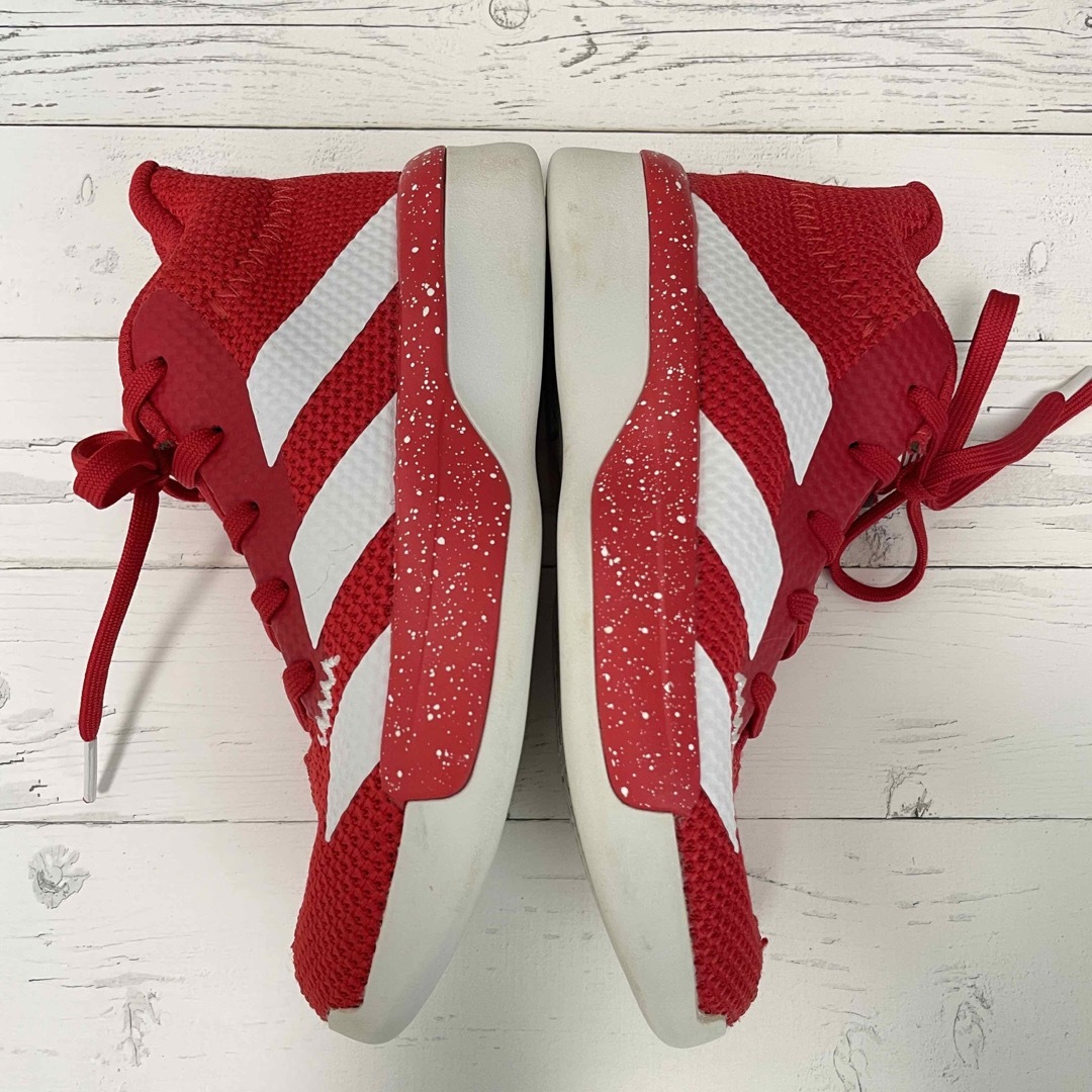 adidas(アディダス)のadidas バスケットボールシューズ 18cm ジュニア キッズ バッシュ キッズ/ベビー/マタニティのキッズ靴/シューズ(15cm~)(スニーカー)の商品写真