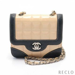 シャネル(CHANEL)のチョコバー チェーンショルダーバッグ エナメルレザー ラムスキン ライトベージュ ブラック シルバー金具(ショルダーバッグ)