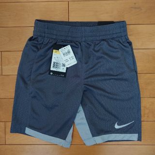 ナイキ(NIKE)のナイキ140cmショートパンツ(パンツ/スパッツ)