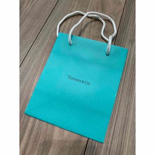 Tiffany & Co.(ショップ袋)のフリマアイテム一覧 Tiffany & Co.(ショップ袋)のフリマアイテム一覧